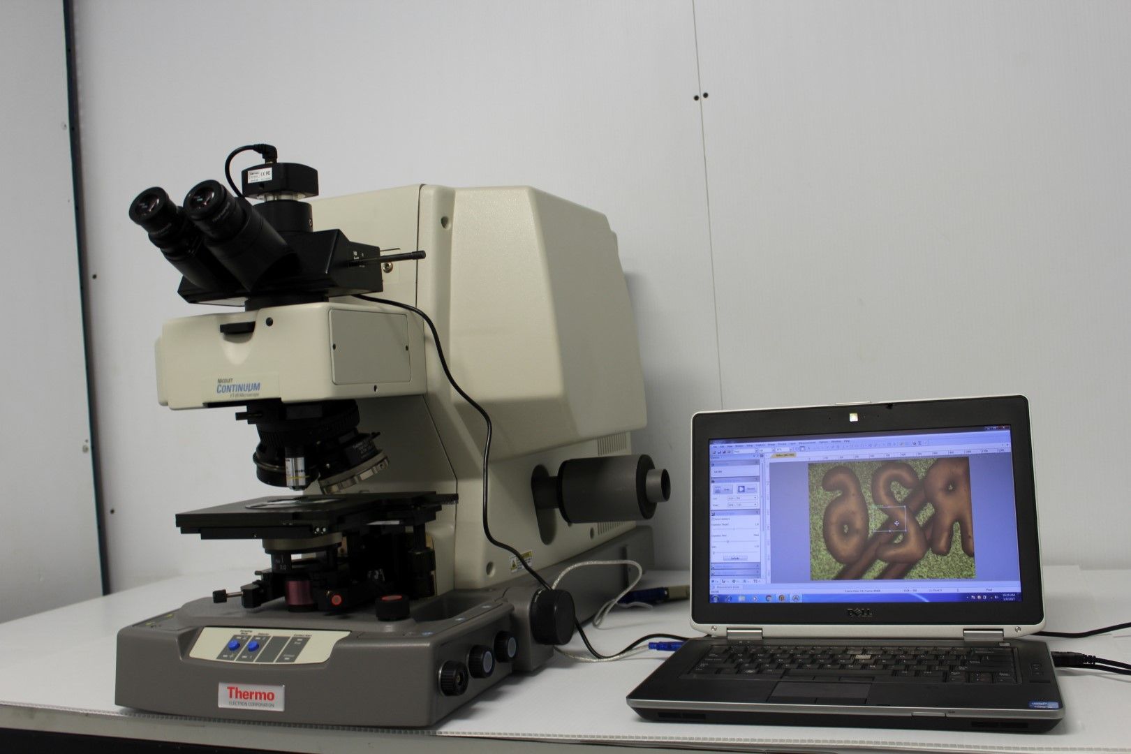 Thermo Scientific Nicolet Continuum, TIR Infrared Microscope BF DF